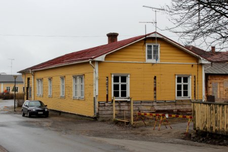 Kirkkokatu 19 Raahe 20130511 01