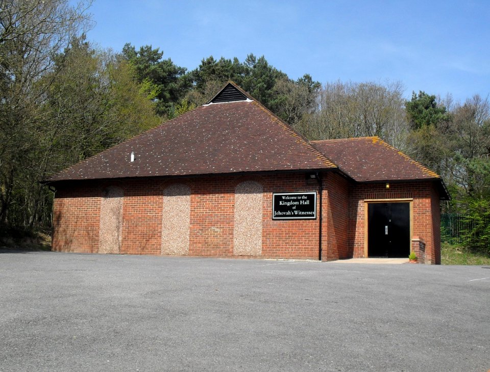 Kingdom Hall of Jehovah's Witnesses, Churchwood Drive, Hollington, Hastings (April 2010)