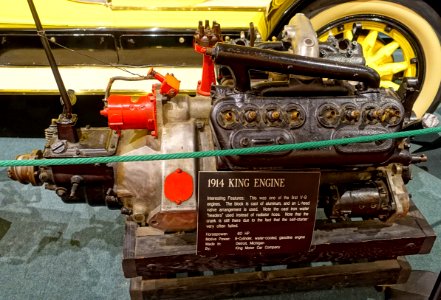 King engine, 1914, King Motor Car Co., Detroit, 60 HP, cast aluminum, 8 cylinder, V-8 gasoline engine - Luray Caverns Car and Carriage Museum - Luray, Virginia - DSC01259