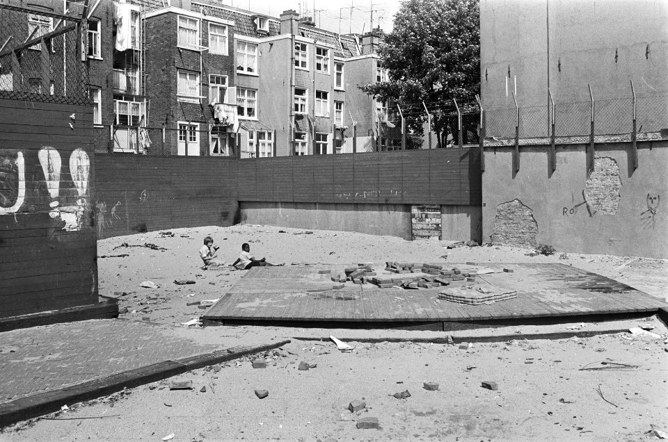 Kinkerbuurt Amsterdam, nr 5, 6 kinderspeelplaats in Borgerstraat, nr 7, 8 Bosg, Bestanddeelnr 924-7843