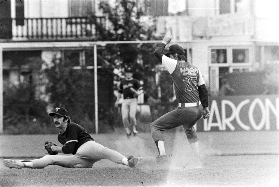 Kinheim tegen Tetranin Nicols (honkbal) spelmomenten, Bestanddeelnr 929-2530