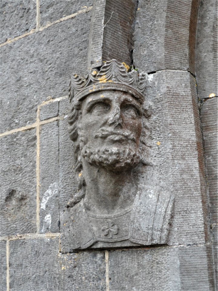 King's head, Dublin castle 2