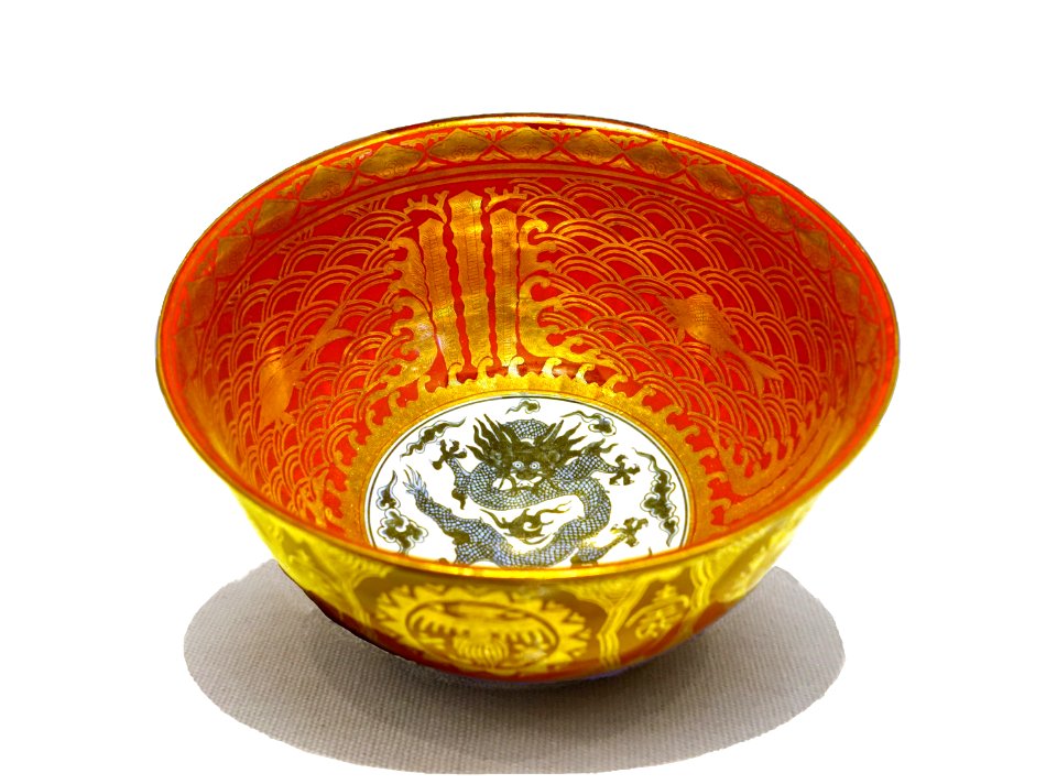 Kinrande-style bowl, Eiraku Hozen, Kyoto, Japan, c. 1830-1850, porcelain, underglaze blue, red enamel, gilding - Montreal Museum of Fine Arts - Montreal, Canada - DSC09523 (retouched)