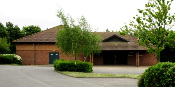 Kingdom Hall, Buckbury Lane, Staplers, Newport (May 2016) (1)