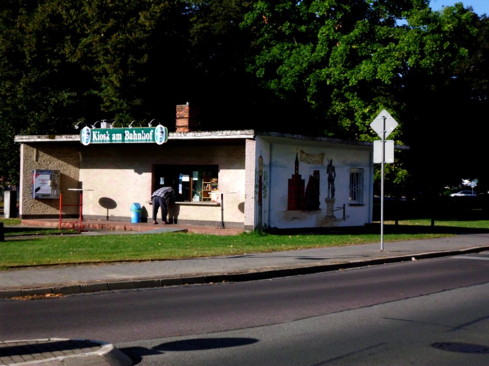 Kiosk am Bahnhof 1
