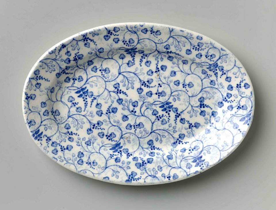 Kinderservies met blauwe ranken (1867), Petrus Regout & Co (9)