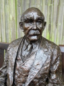Kipling statue, Burwash 3