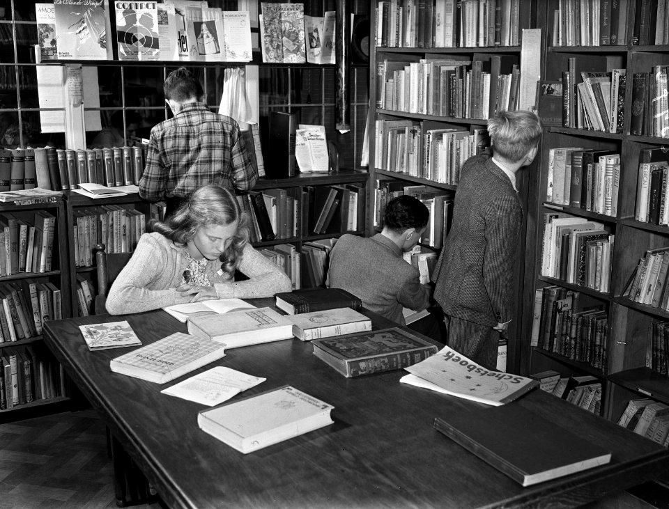 Kinderleeszaal Wijdesteeg te Amsterdam, Bestanddeelnr 902-3972