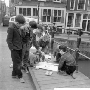 Kindervereniging De Oude Binnenstad houdt tekenwedstri, Bestanddeelnr 912-1601