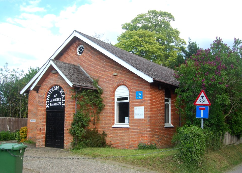 Kingdom Hall of Jehovah's Witnesses, London Road, Holybourne (May 2021) (4)