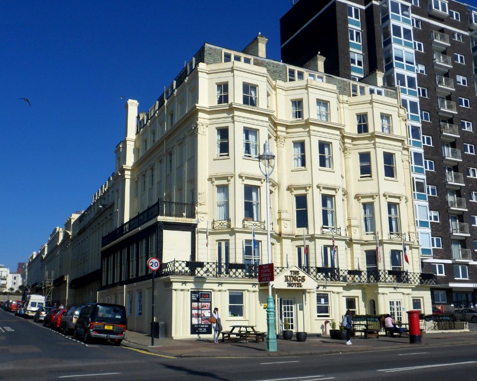 King's Hotel, 139–141 King's Road, Brighton (March 2014) (1)