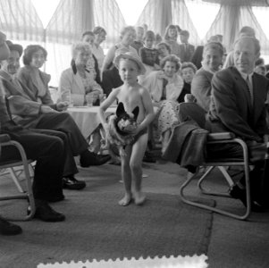 Kindermodeshow Fa Nooy Zandvoort, Bestanddeelnr 908-8609