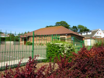 Kingdom Hall, Old Top Road, Ore, Hastings (June 2015) (3)