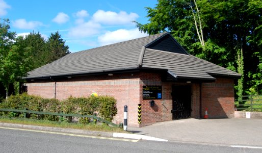 Kingdom Hall, London Road, Horndean (May 2019) (2)