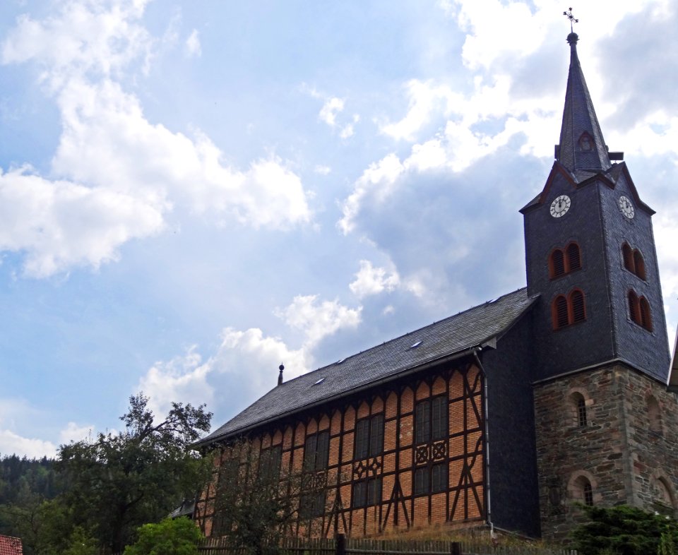 Kirche in Mellenbach 1
