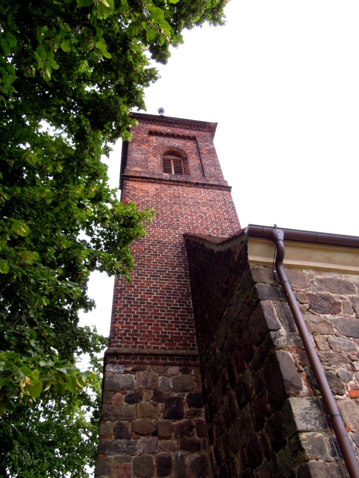 Kirche Gadegast -Turm mit Geläutöffnung südseitig- August 2020
