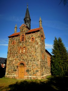 Kirche Klebitz -Westsüdwestansicht hochkant- Anfang Oktober 2020