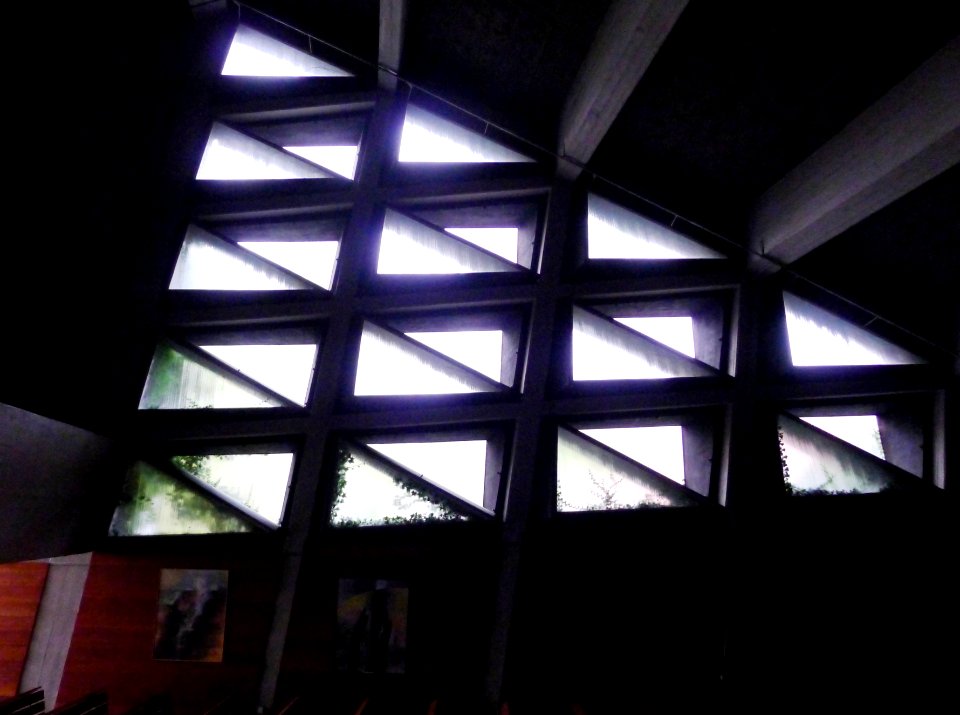 Kirche Neu-Westend Fenster