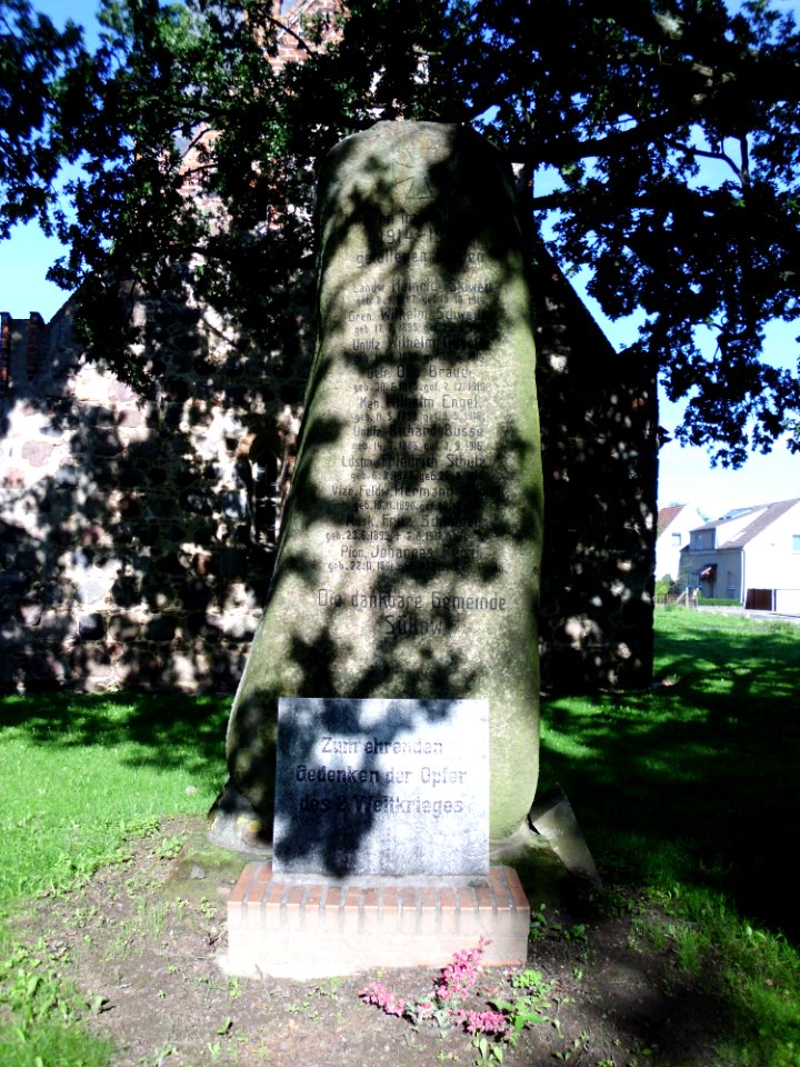 Kirche suekow 15