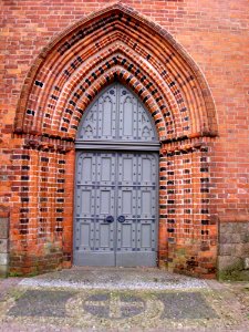 Kirche Portal Nordost