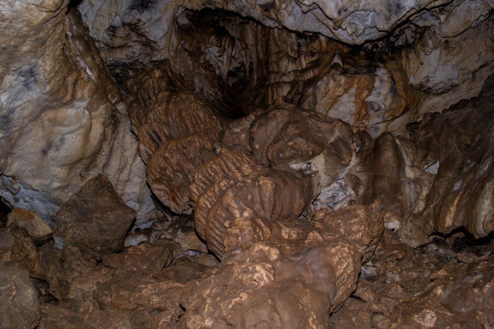 Kirchenweghöhle (C 17) 141