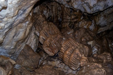 Kirchenweghöhle (C 17) 143