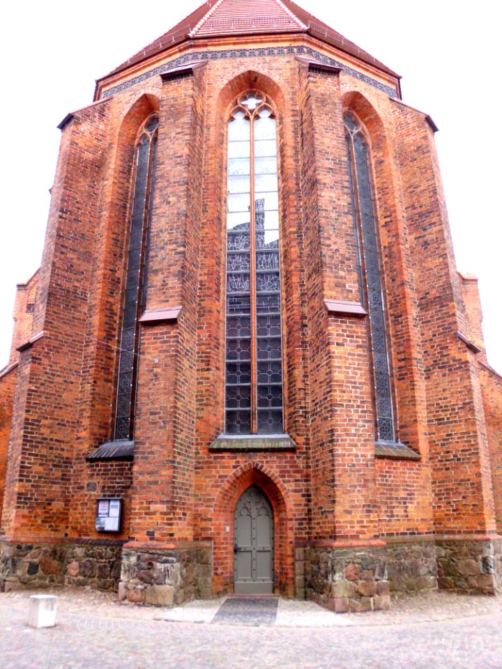 Kirche Ostseite 3