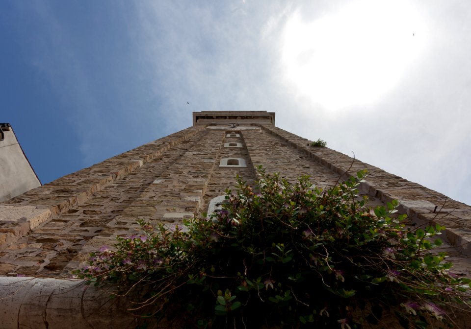 Kirchturm der St.-Georg-Kathedrale