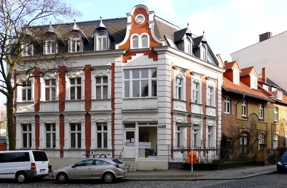Kirchstraße 1