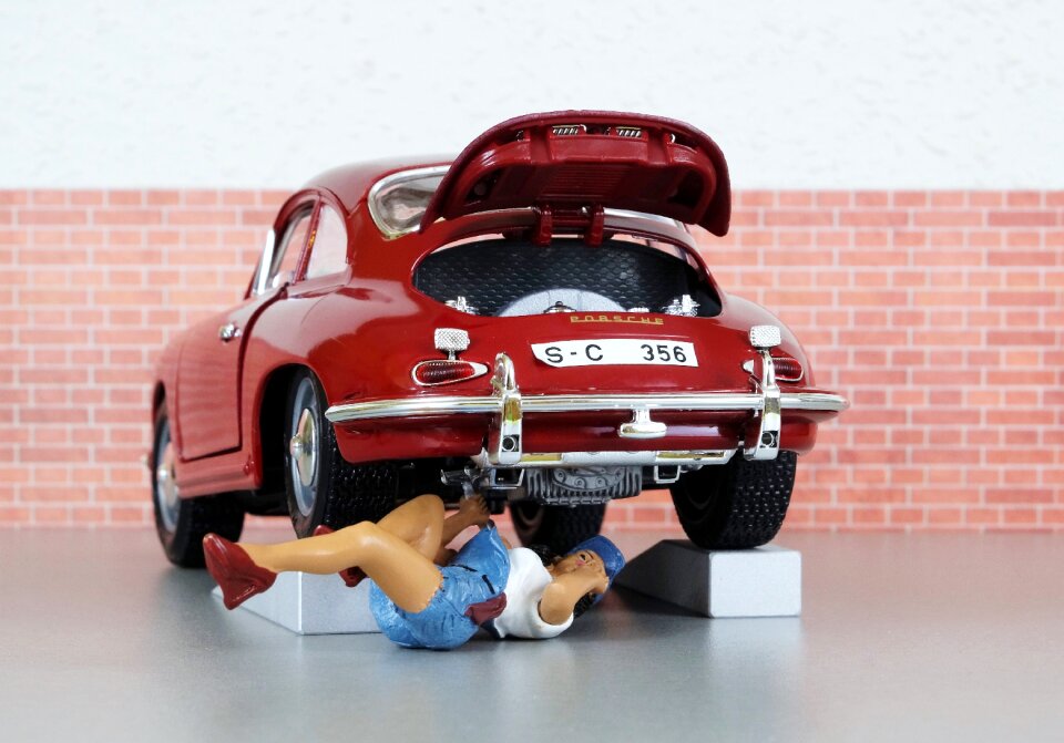 Porsche 356 mechanic workshop