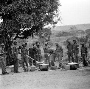 Kamp van Angolese Bevrijdingsbeweging FNLA in Zaire, leden bevrijdingsbeweging i, Bestanddeelnr 926-6272