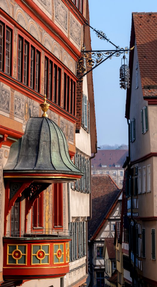 Kanzel des Rathauses in Tübingen gesehen von der Ecke Wienergässle und Haaggasse 002 2019