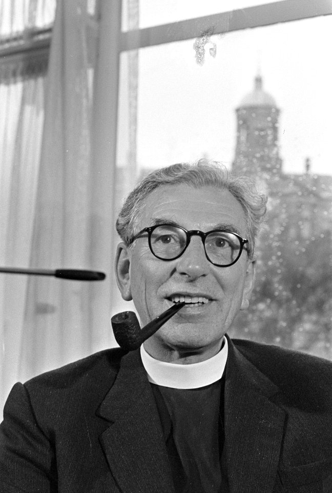 Kanunnik John Collins ( Defence and Aids Fund ) in Amsterdam (kop), Bestanddeelnr 919-2960
