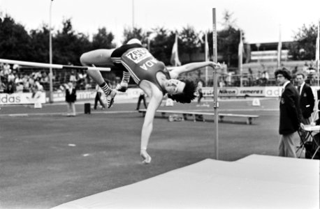 Kampioen hoogspringen Sylvia Barlag in aktie, Bestanddeelnr 930-9539