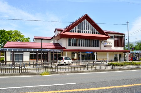 Kaminaka Station, ekisha-2