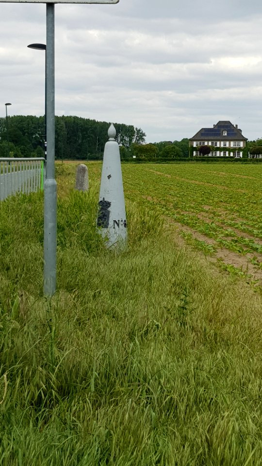 Kanne-Maastricht-Grenspaal 64 (BE-NL) (6)