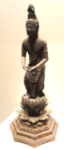 Kannon Bosatsu, 12th-14th century, Japan, wood with traces of polychromy - Art Institute of Chicago - DSC00171