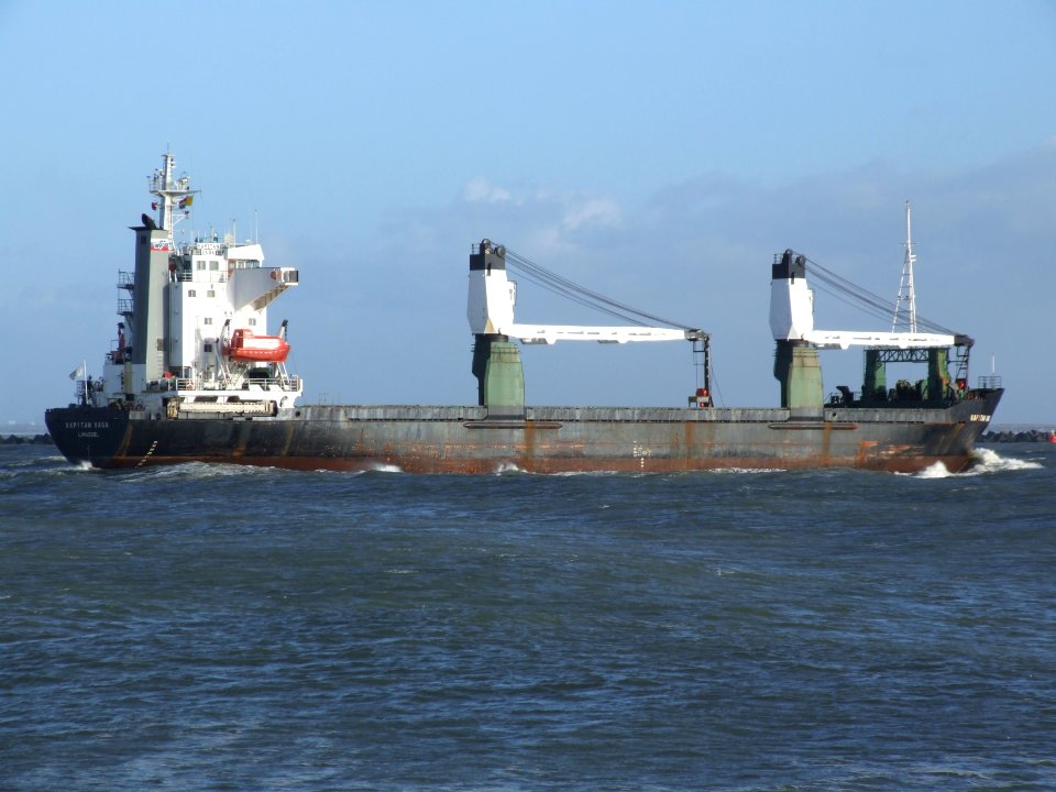 Kapitan Vaga p4 at Port of Rotterdam 12dec06