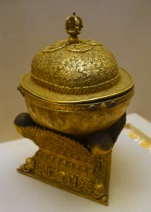 Kapala bowl, Tibet, 1644-1911 AD, bone, gilt copper, semi-precious stones - Sichuan Provincial Museum - Chengdu, China - DSC04438