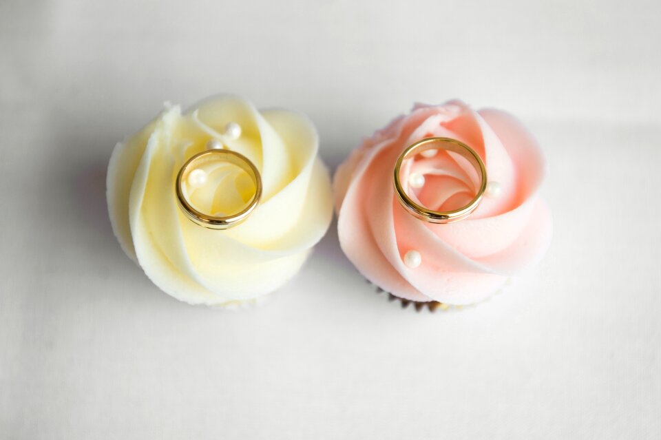 Wedding cake wedding wedding rings photo