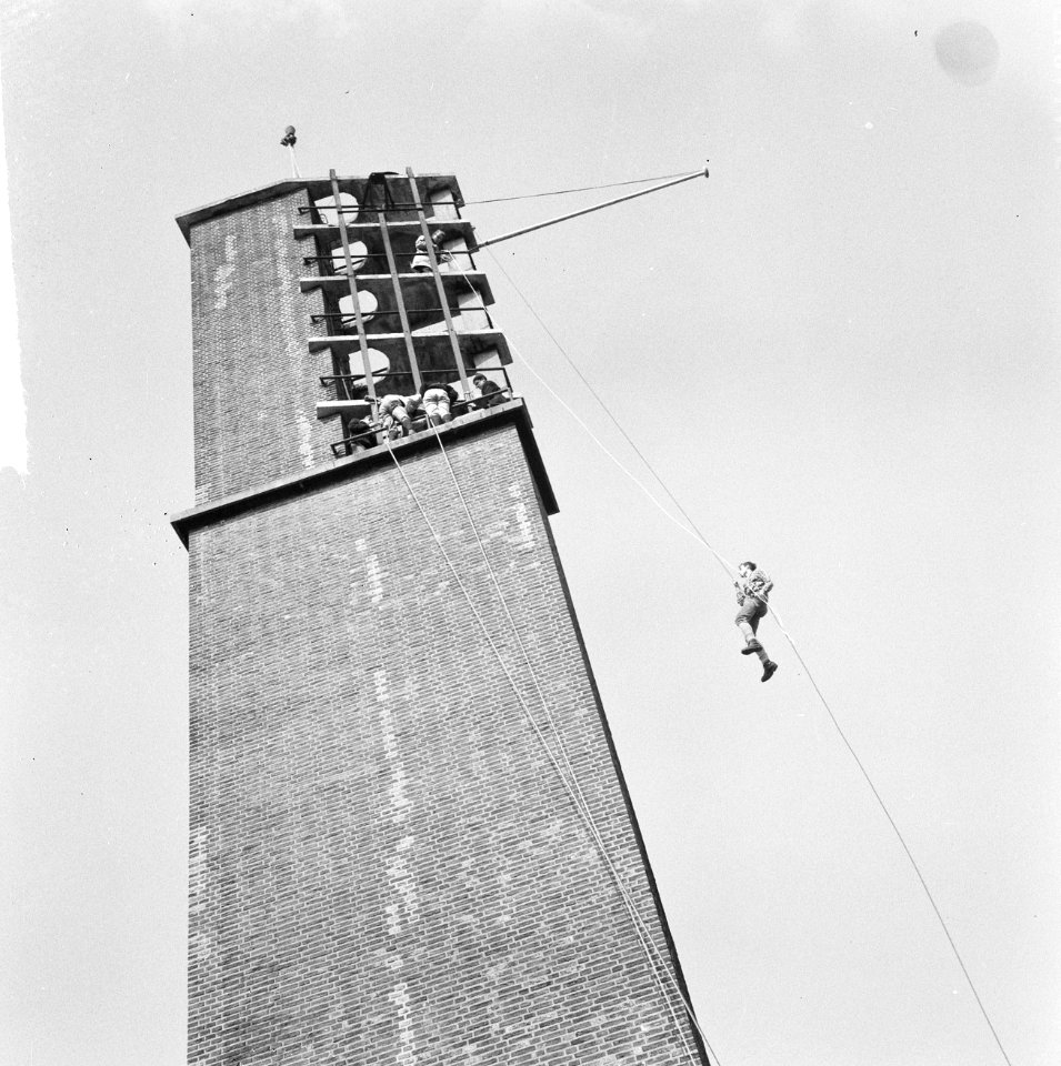 Kamp Houtrust 1965 geopend door wethouder mr. M. Vrolijk van Den Haag , tijdens , Bestanddeelnr 917-6357
