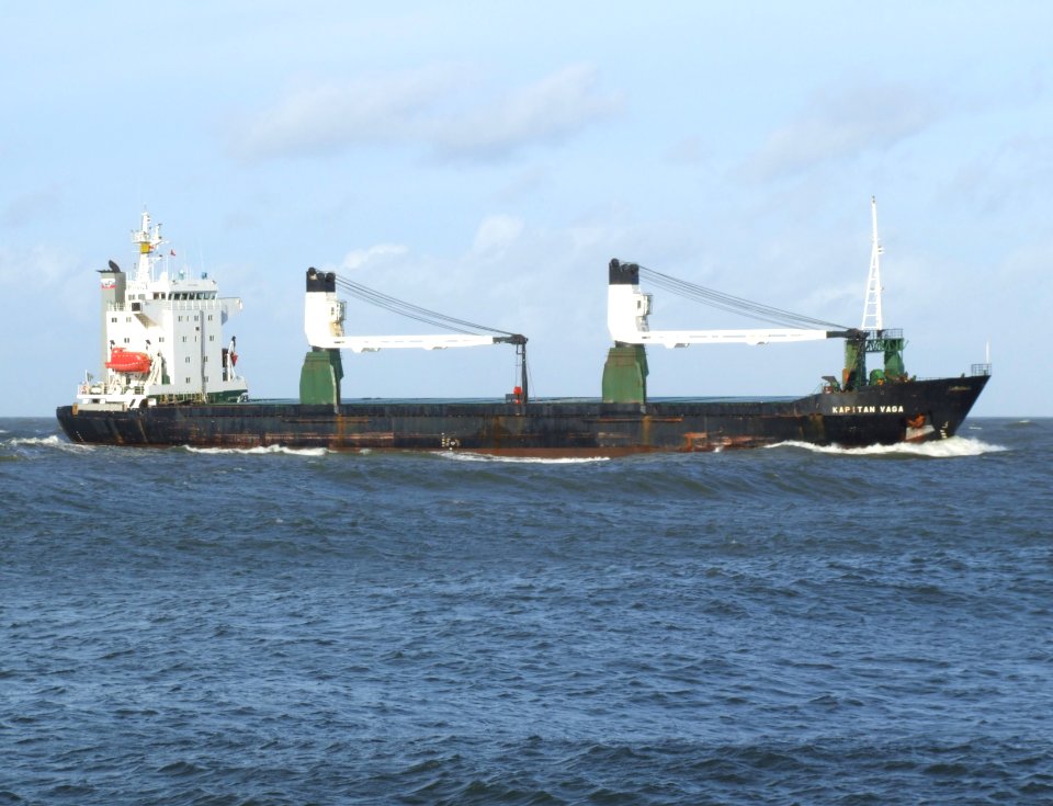 Kapitan Vaga p2 at Port of Rotterdam 12dec06