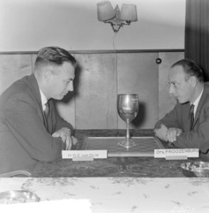 Kampioenschap dammen te Apeldoorn, Van Dijk tegen Roozenburg, Bestanddeelnr 917-6837