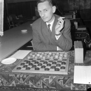 Kampioenschap dammen van Nederland 1964, in restaurant De Kroon te Amsterdam, W…, Bestanddeelnr 916-1756
