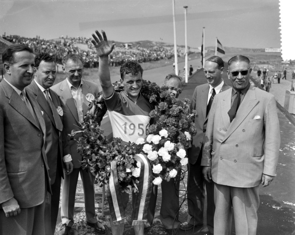 Kampioen van Nederland Amateurs te Zandvoort Finish Winnaar Frans Mahn met kr, Bestanddeelnr 907-8614
