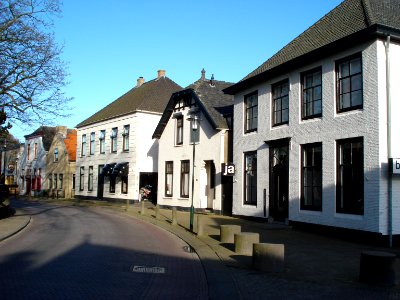 Kapelle (Zeeland, NL) huizen op kerkplein