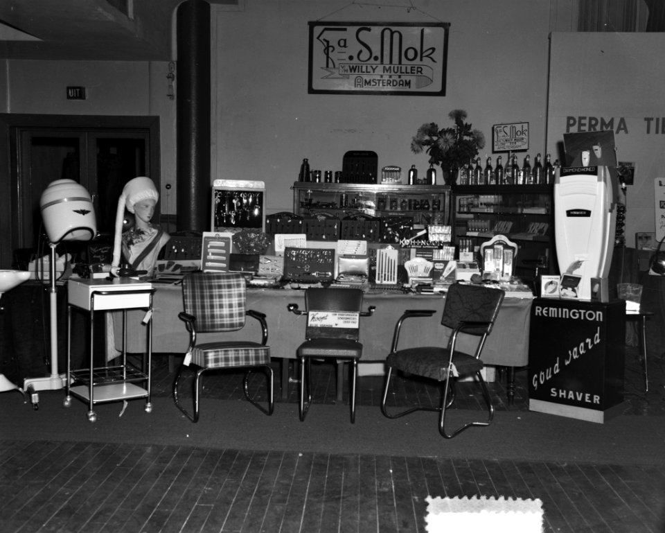 Kapperstentoonstelling Bellevue Amsterdam, Bestanddeelnr 904-8152