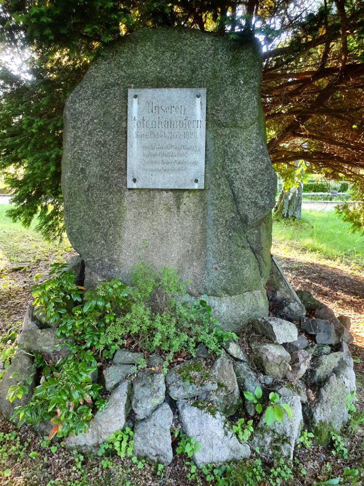 Kapp-Putsch memorial at Hauptfriedhof Waltershausen 1