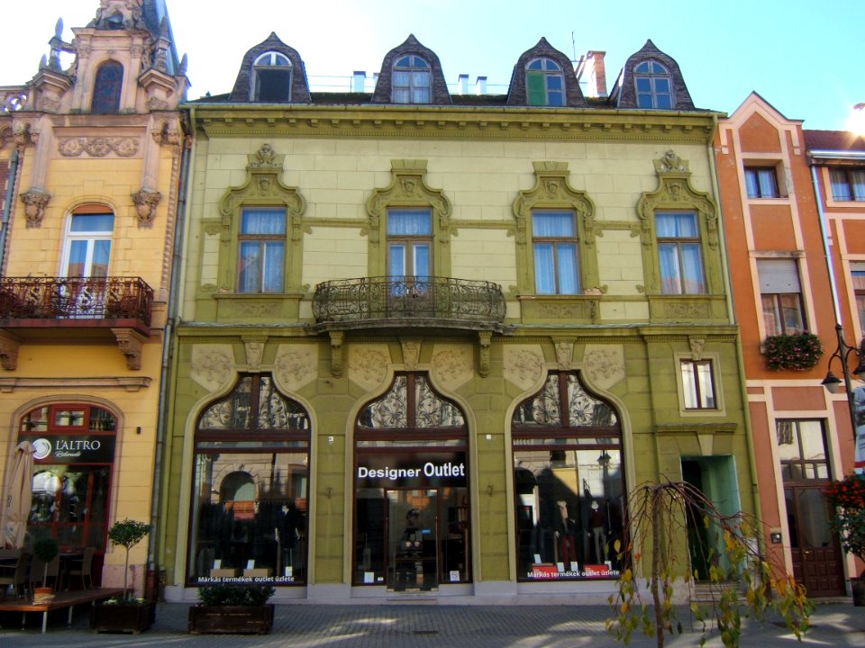 Kaposvár, Fő utca 6