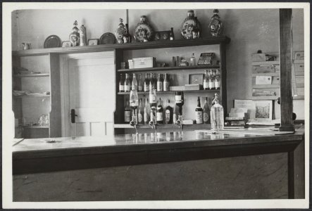 Kantine en recreatieruimtes in het Nederlandse legerkamp Wrottesley Park nabij W, Bestanddeelnr 512 144